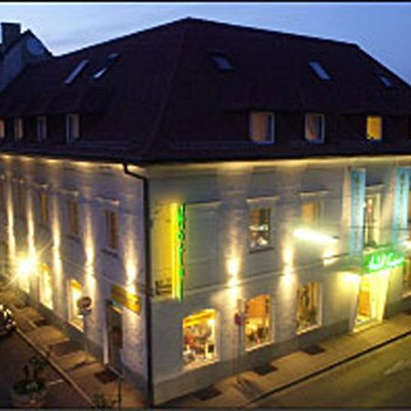 Hotel Geyer Klagenfurt am Woerthersee ภายนอก รูปภาพ
