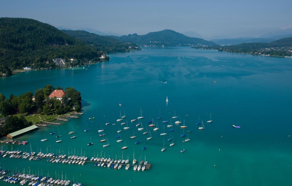 Hotel Geyer Klagenfurt am Woerthersee ภายนอก รูปภาพ