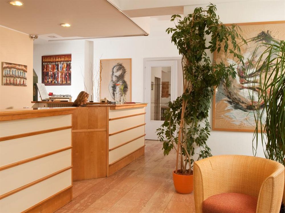 Hotel Geyer Klagenfurt am Woerthersee ภายนอก รูปภาพ